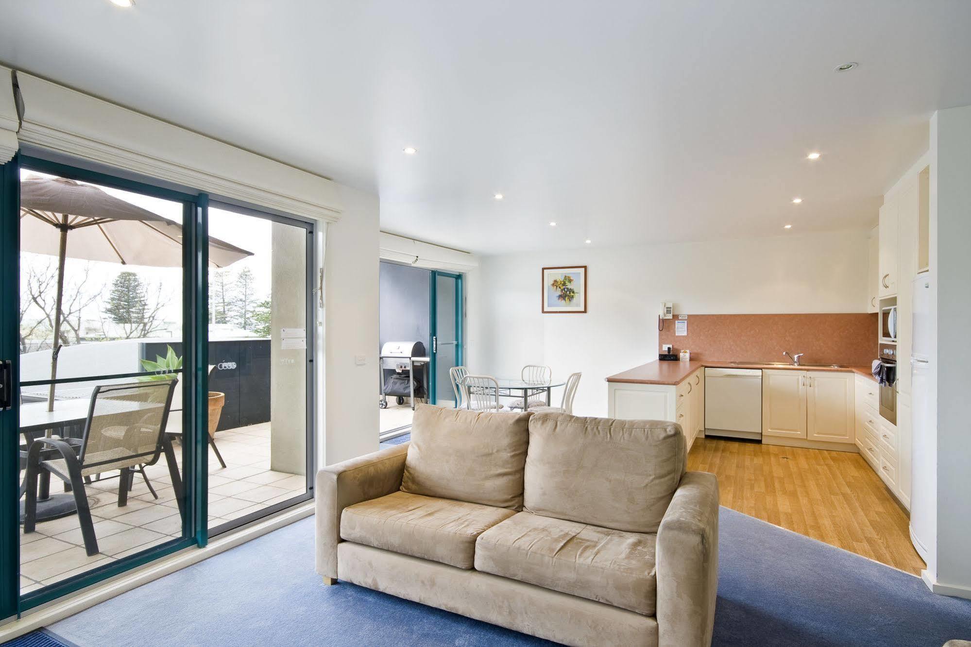 Anchorage & 4* Lorne